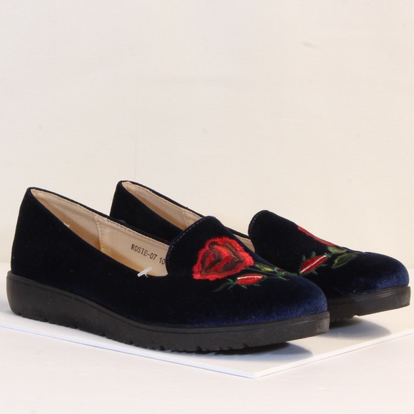 MOCA Blue Velvet Rose Embroidered Flats Slip On Loafers Women's Size 10 - Picture 2 of 8